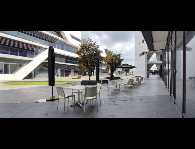 473M² OFFICE TO LET IN DIE HOEWES